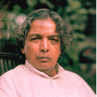 Kaifi Azmi Biography